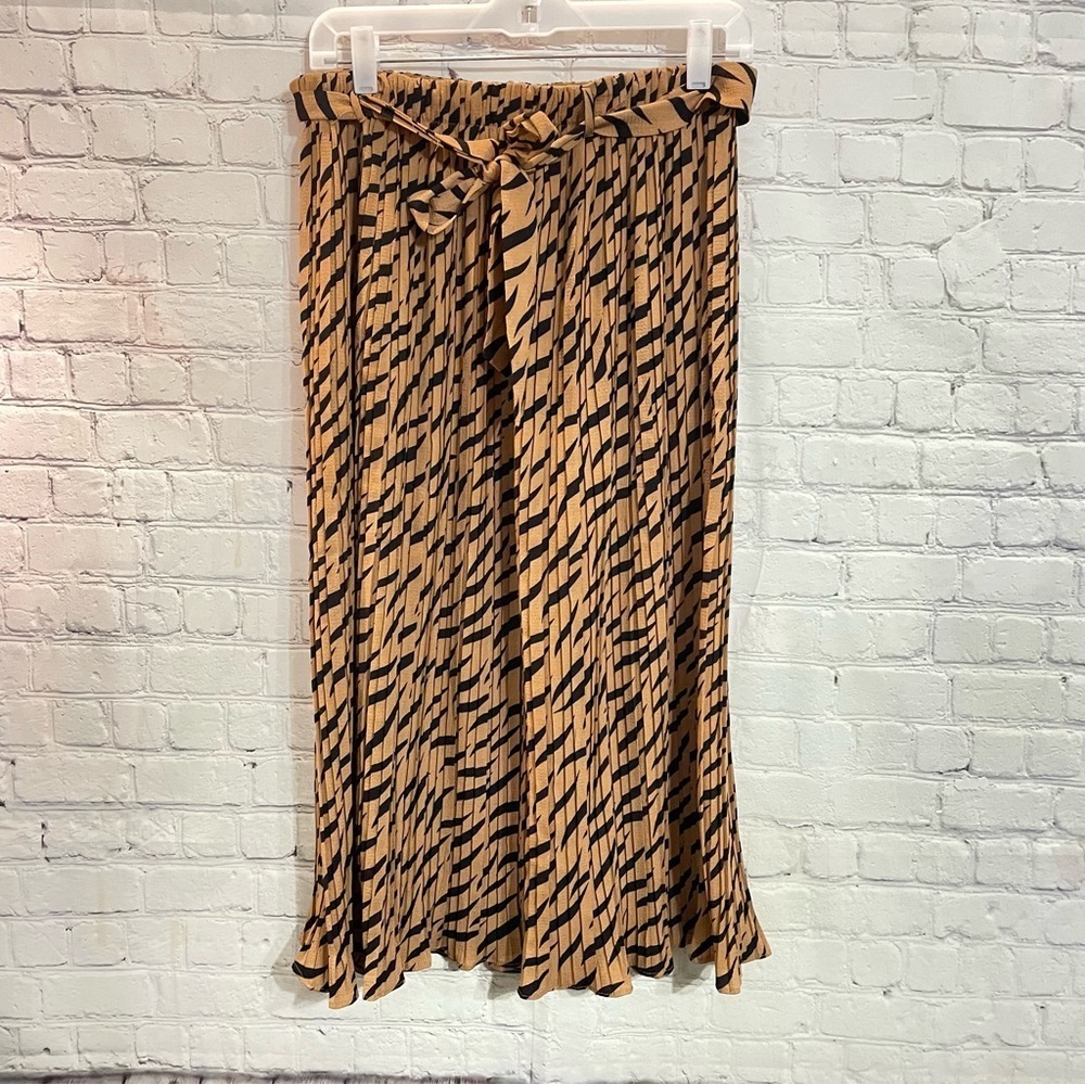 Brown and Black Long Pleated Animal Print Skirt Size: Medium